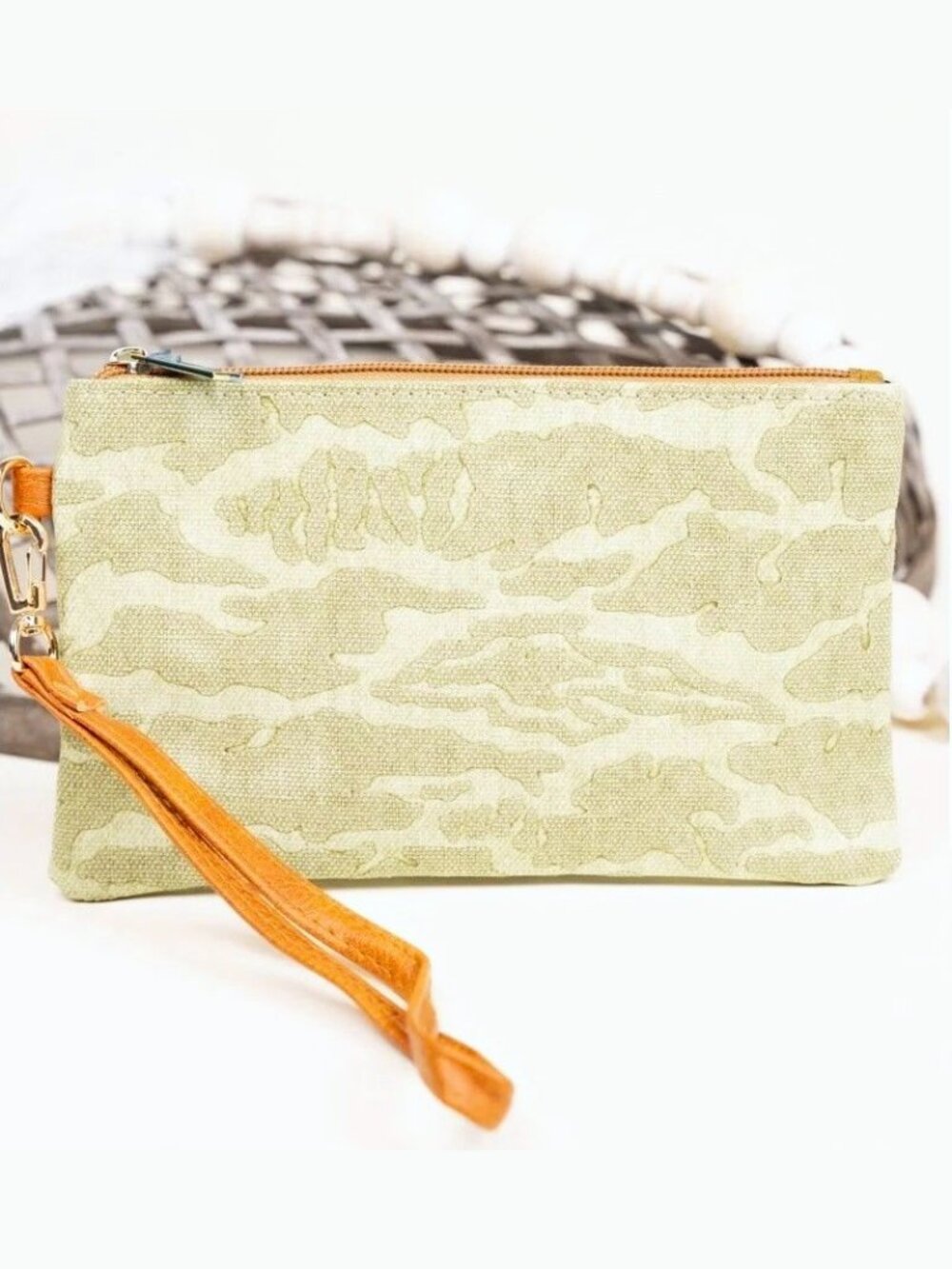 Beige Camo Wristlet Pouch, Canvas Clutch, Everyday Neutral, Make-up, Travel Bag - Picture 2 of 3